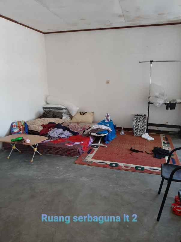 dijual rumah komplek puri cipageran kel