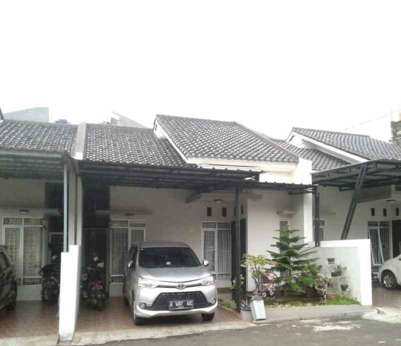 dijual rumah komsen