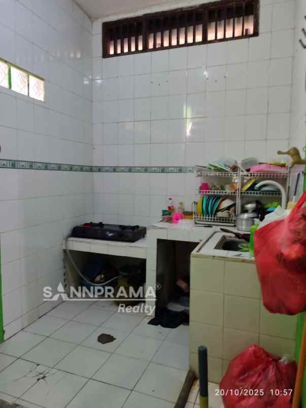 dijual rumah kukusan beji depok