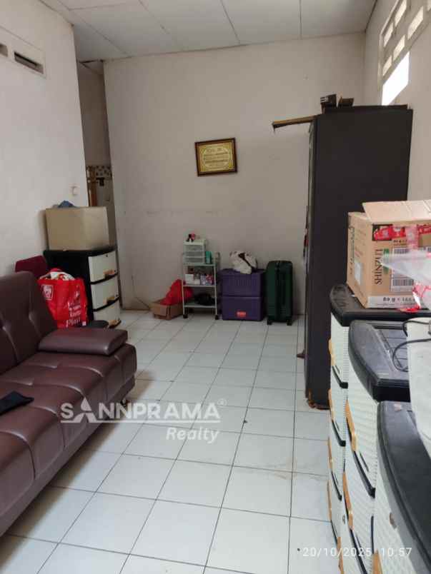 dijual rumah kukusan beji depok