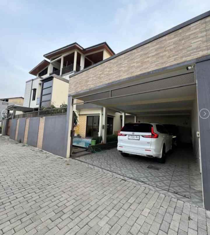 dijual rumah lembang