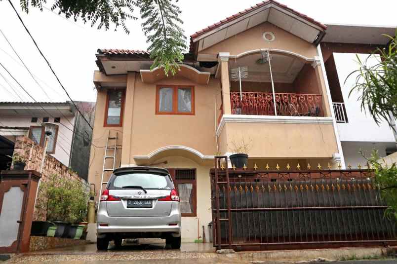 dijual rumah lenteng agung raya