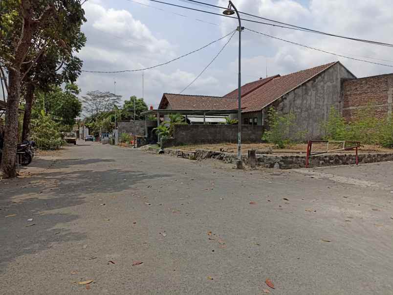 dijual rumah maguwoharjo