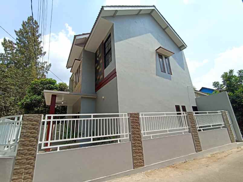 dijual rumah maguwoharjo