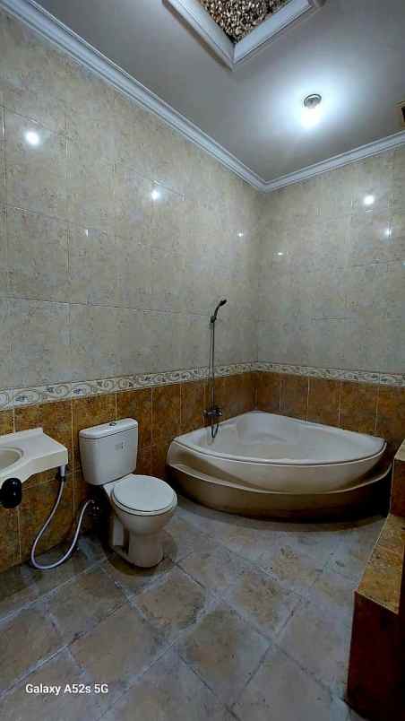 dijual rumah mekarwangi