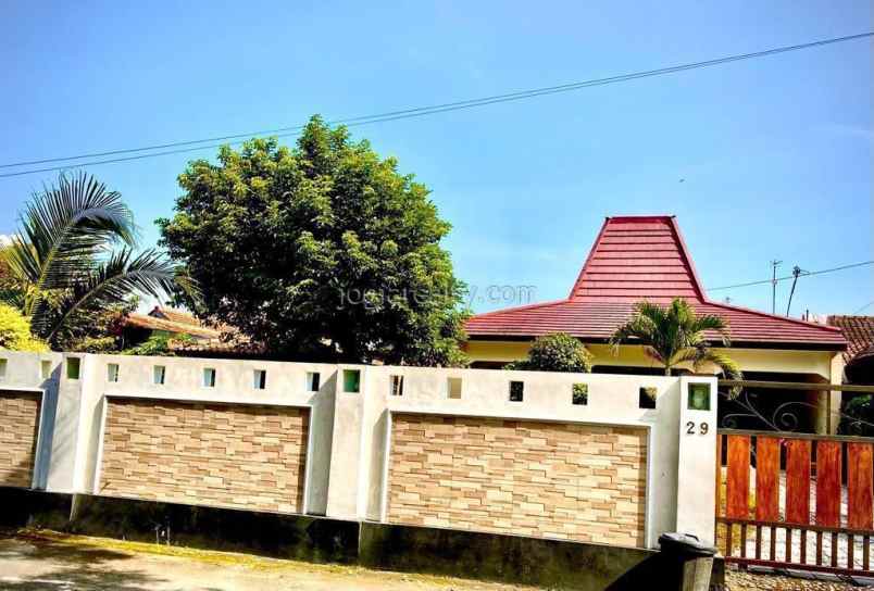 dijual rumah mertoyudan magelang jawa