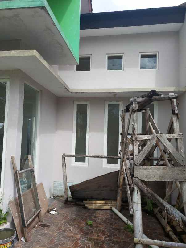 dijual rumah mewah 1 lantai area malang