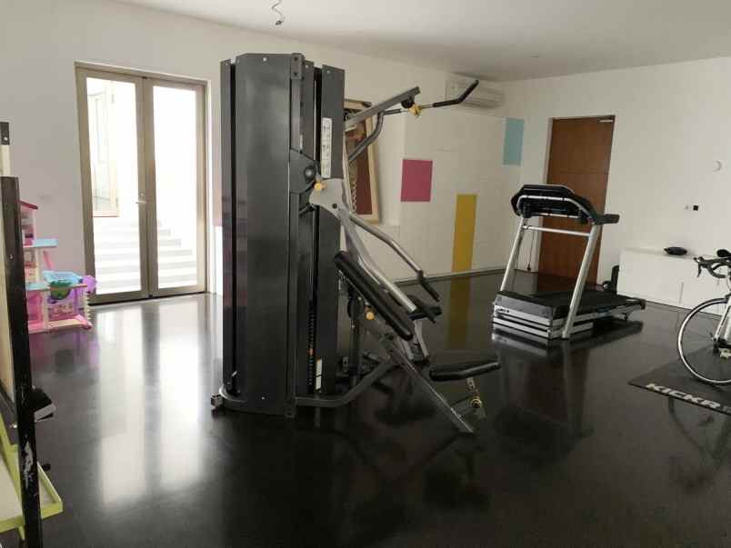 dijual rumah mewah di villa gading indah kelapa gading