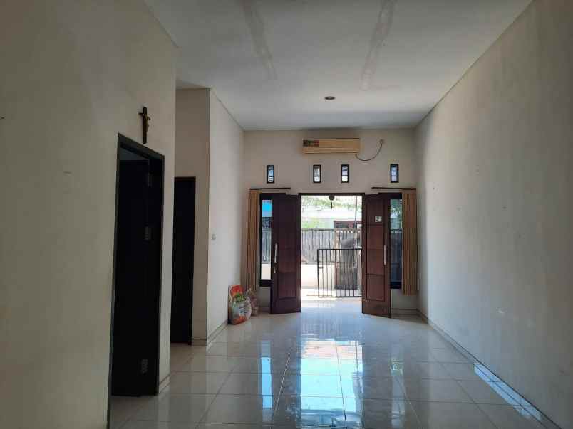 dijual rumah mojoklanggru