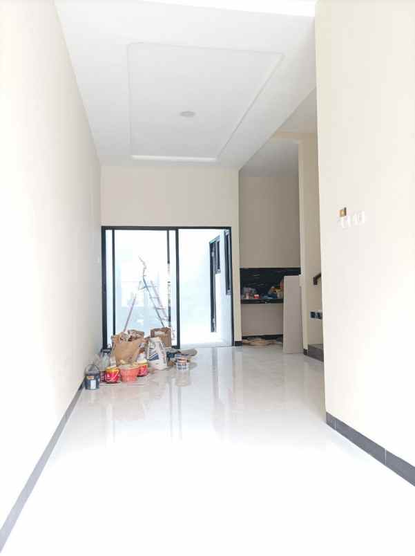 dijual rumah mulyosari