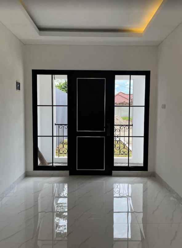 dijual rumah mustika jaya