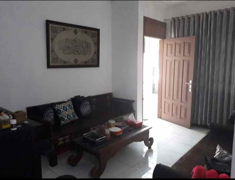 dijual rumah nginden intan surabaya