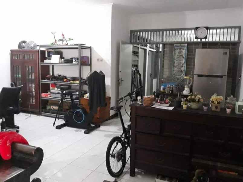 dijual rumah nginden intan surabaya