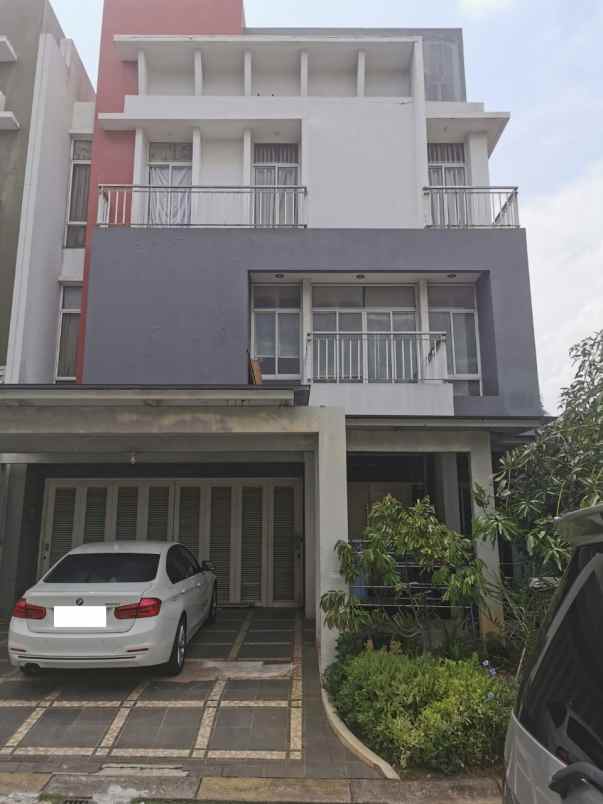 dijual rumah nias raya