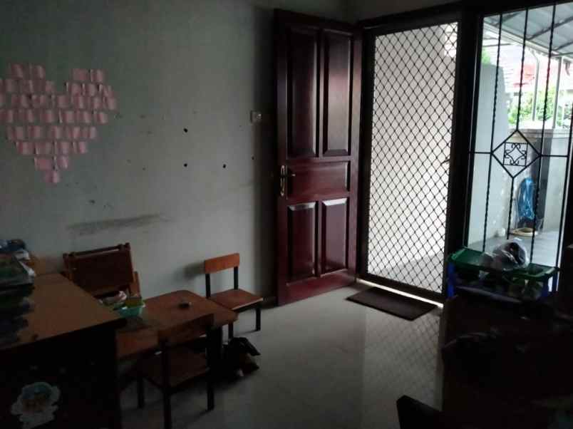 dijual rumah nirwana eksekutif