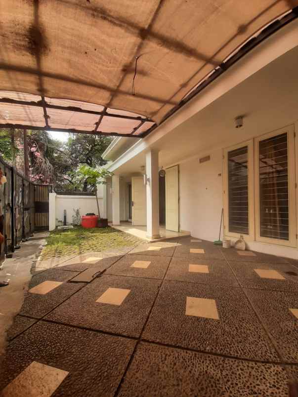 dijual rumah pancoran