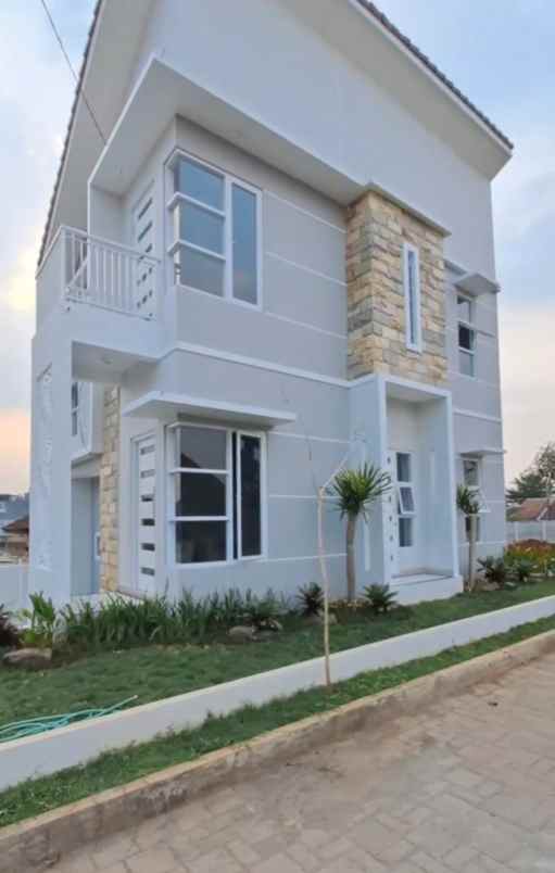 dijual rumah pancoran mas