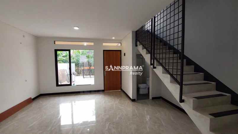 dijual rumah pancoran mas