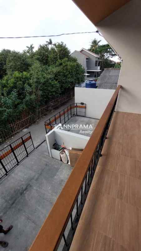 dijual rumah pancoran mas
