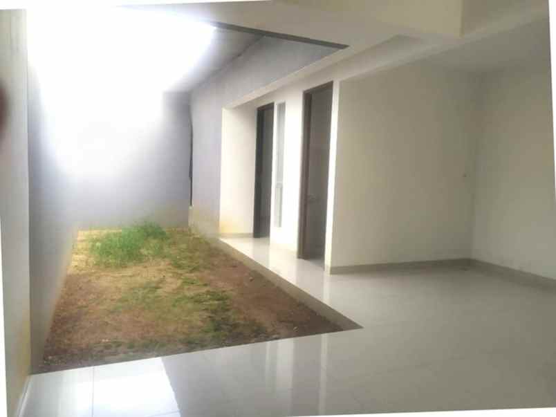 dijual rumah parung panjang