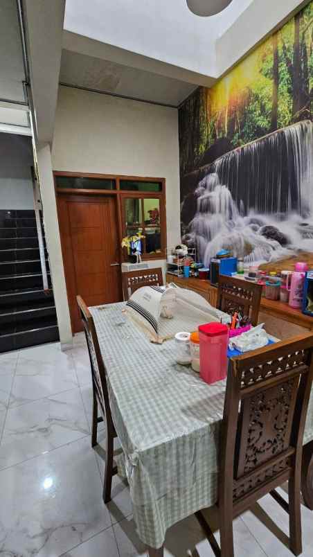 dijual rumah pedurenan mustika jaya
