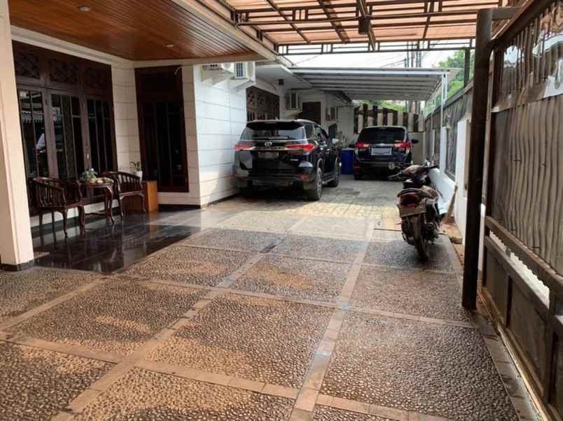 dijual rumah pejaten barat kec pasar