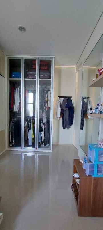 dijual rumah pelican hill