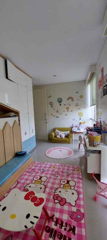 dijual rumah pelican hill