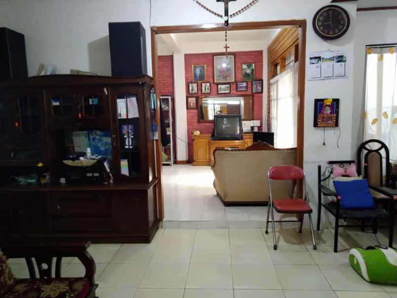 dijual rumah permata