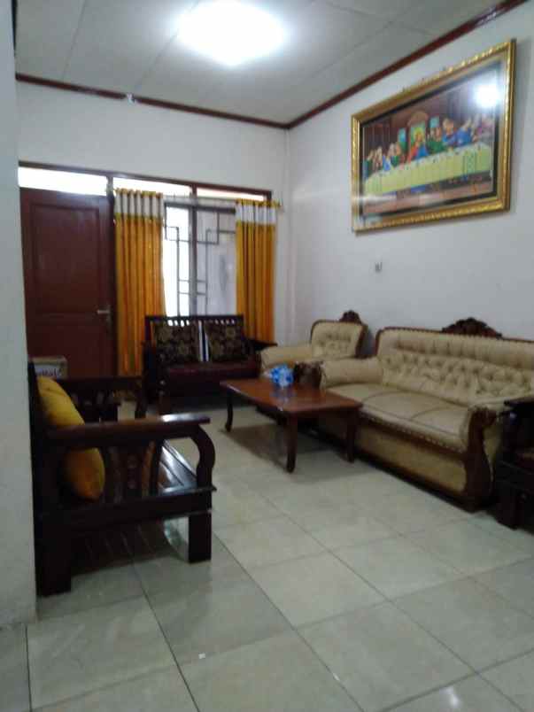 dijual rumah permata