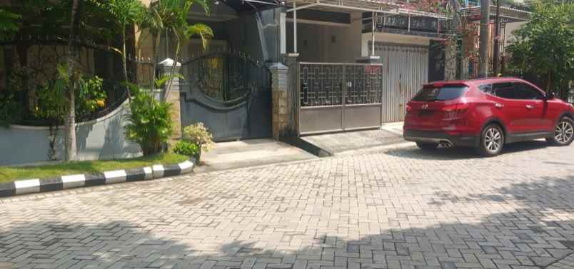 dijual rumah perum babatan pilang