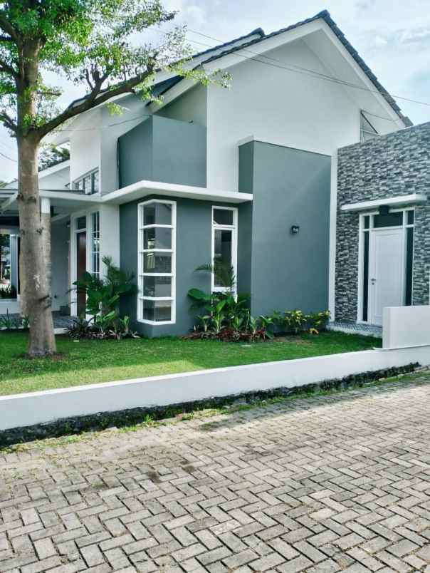 dijual rumah perumahan margahayu raya