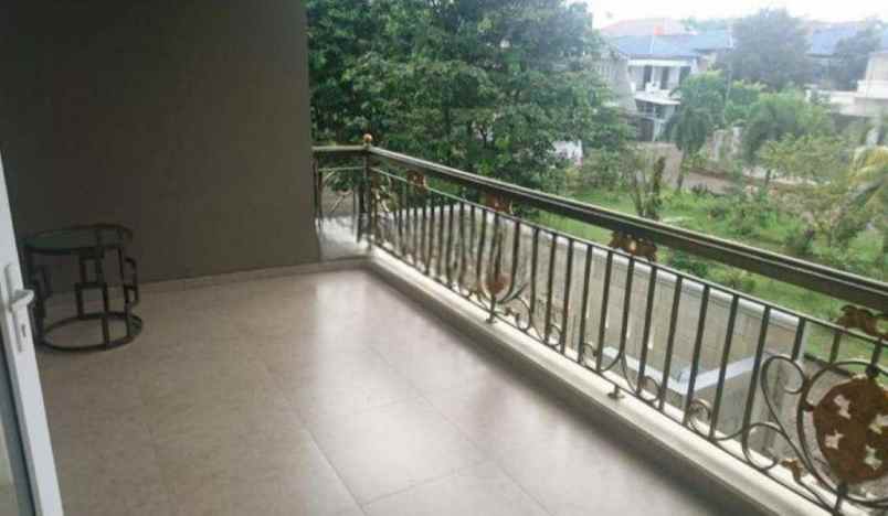 dijual rumah perumahan modern hill