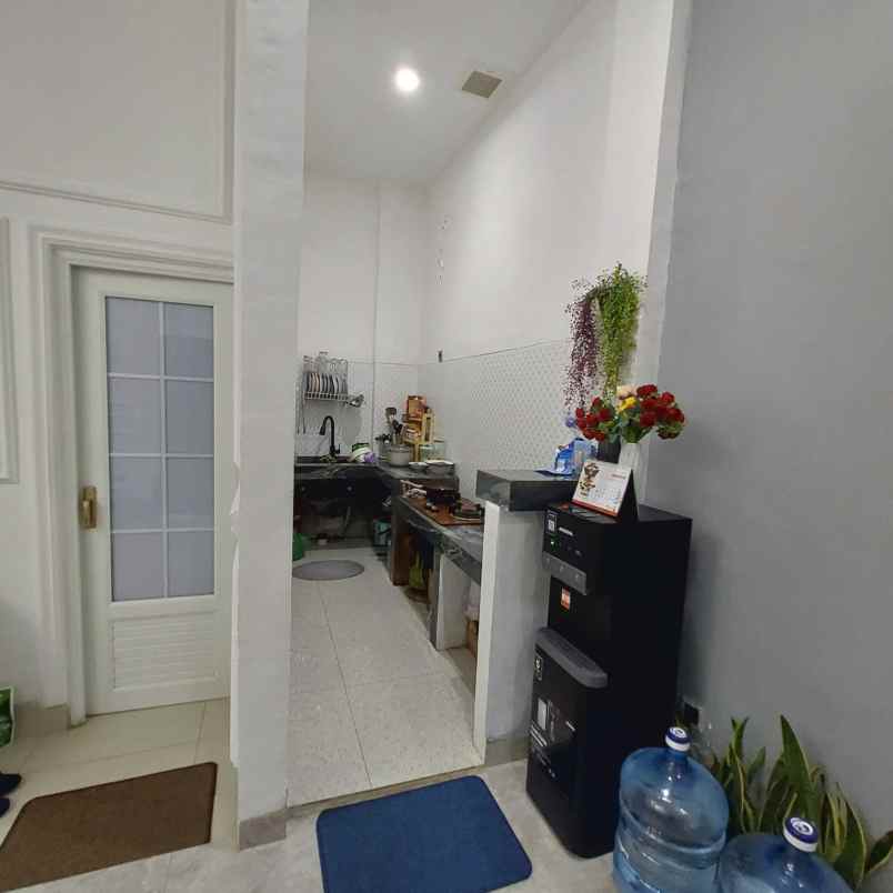 dijual rumah perumahan monalisa