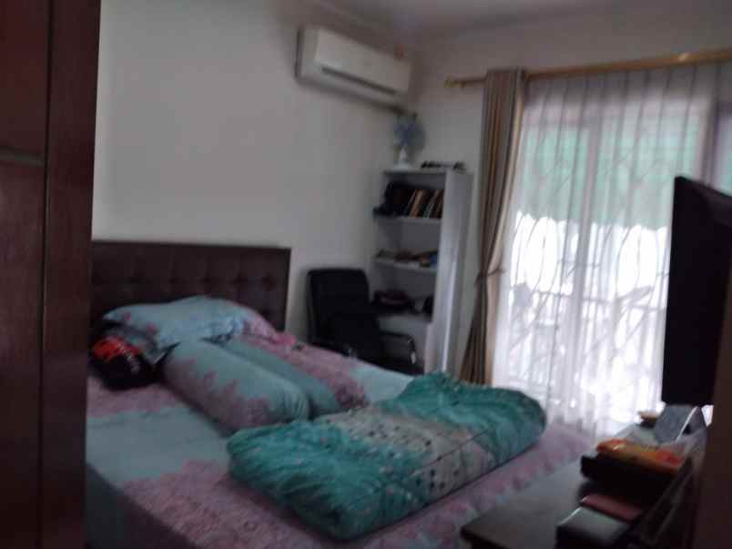 dijual rumah perumahan premier riviera