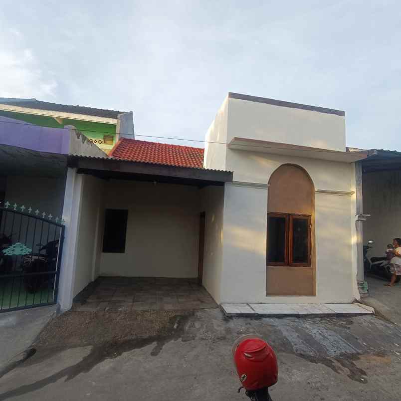 dijual rumah perumahan wisma