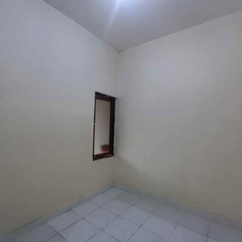 dijual rumah perumahan wisma