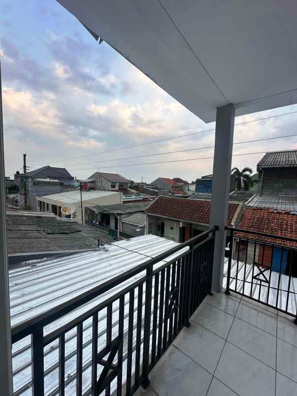 dijual rumah perumnas banyumanik