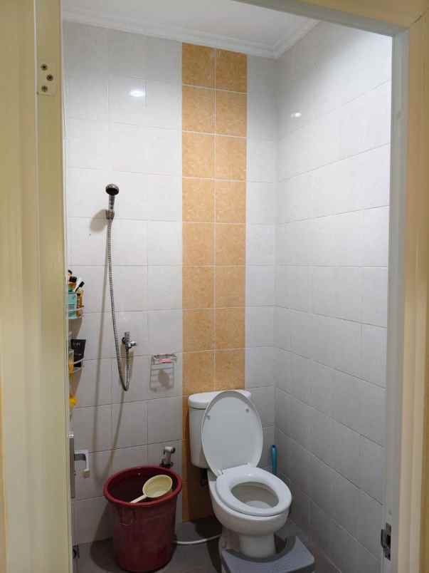 dijual rumah pesona sawangan residence