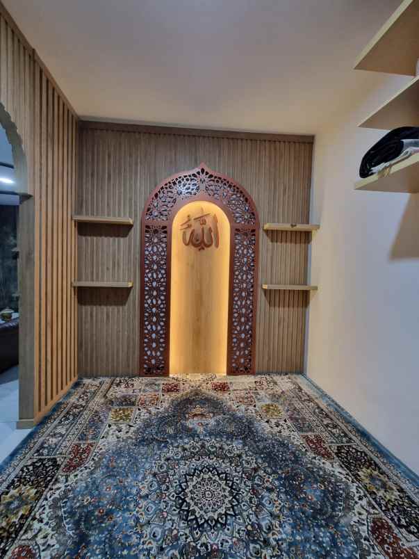 dijual rumah pisang agung