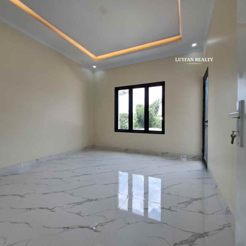 dijual rumah poltangan