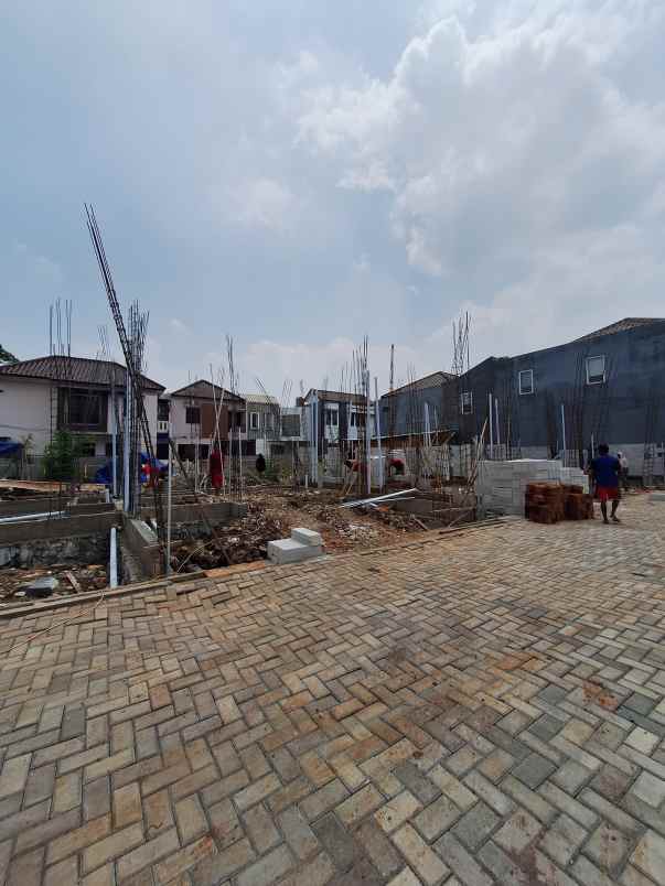 dijual rumah pondok aren tangerang selatan