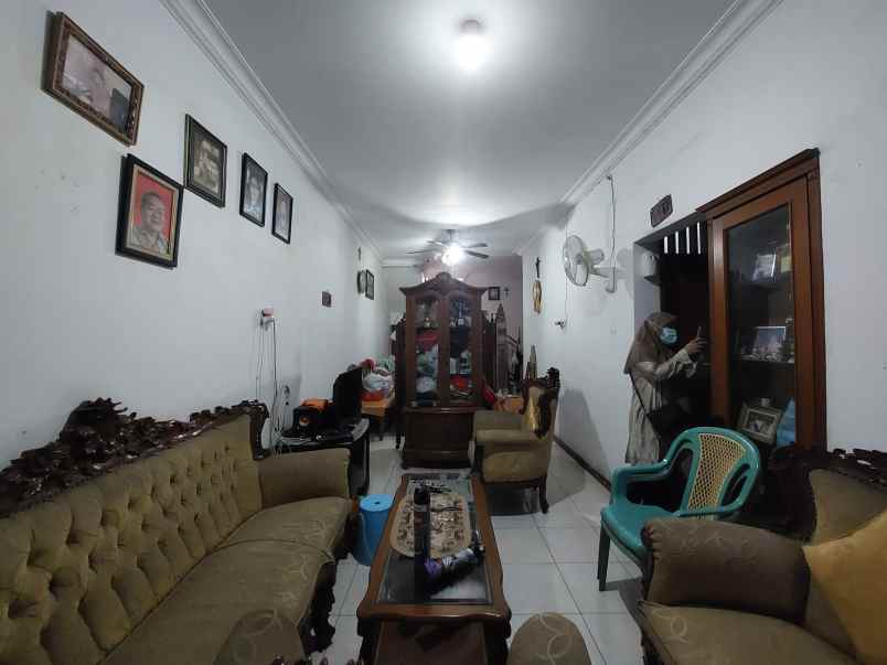 dijual rumah pondok kelapa