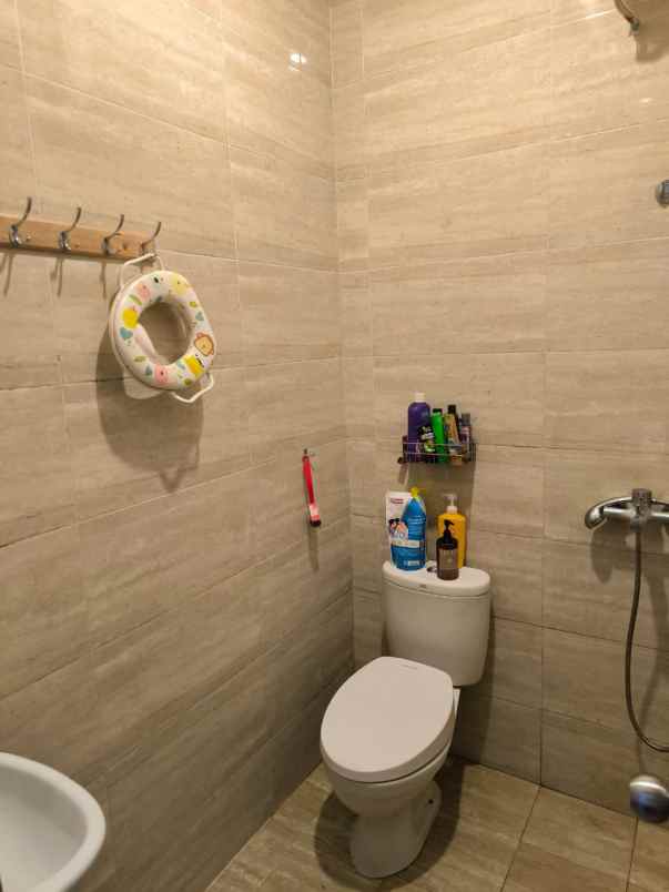 dijual rumah pondok pekayon indah