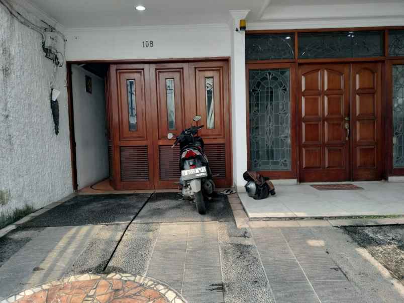 dijual rumah pondok pinang kebayoran