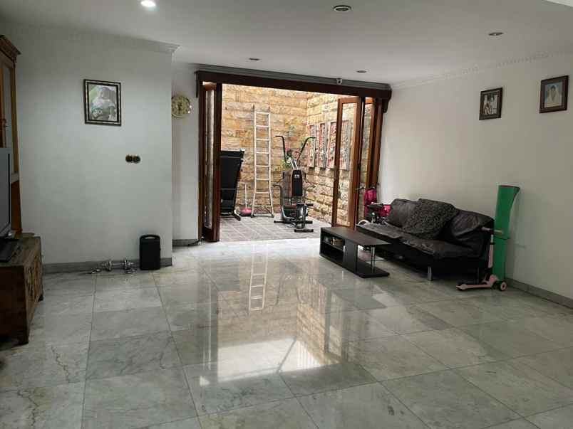 dijual rumah pondok pinang kebayoran