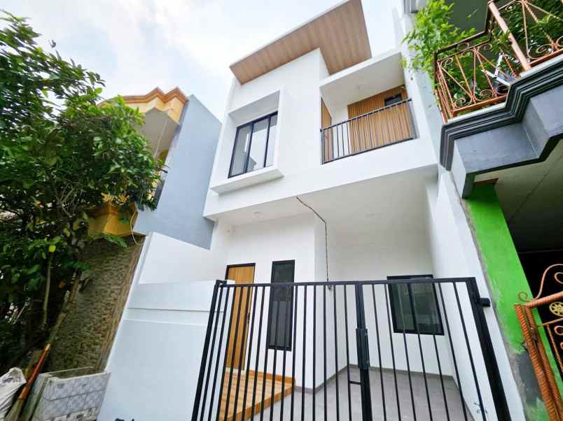 dijual rumah pondok ungu permai sektor