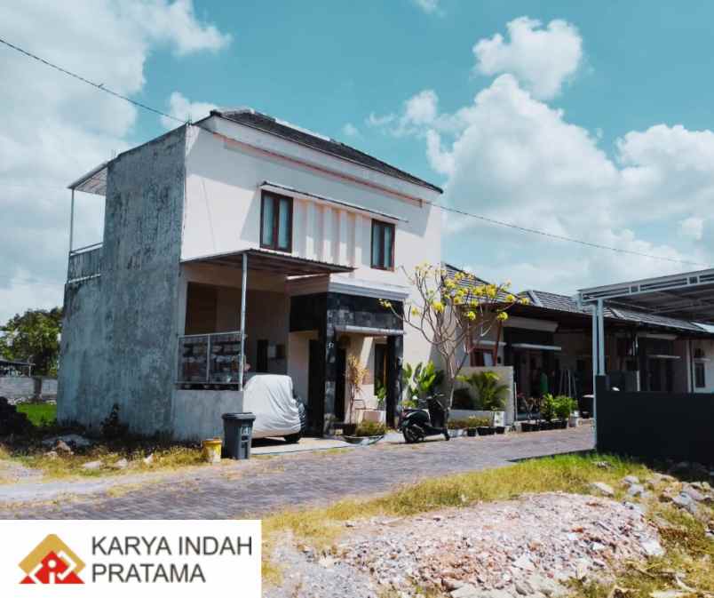 dijual rumah potorono