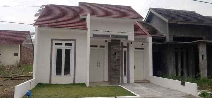 dijual rumah pucang gading plamongan