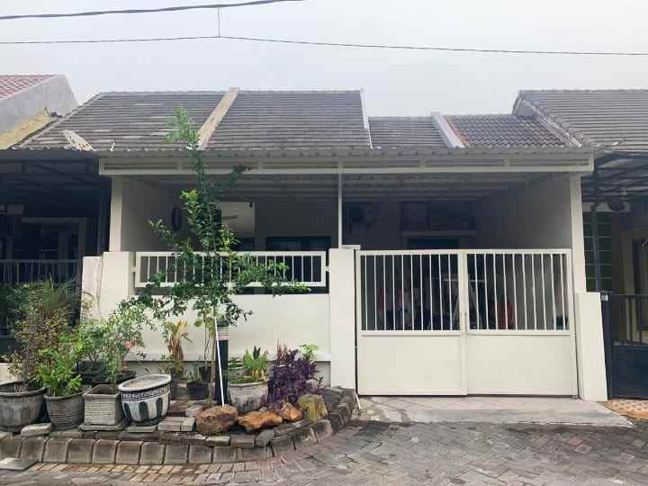 dijual rumah puri safira regency